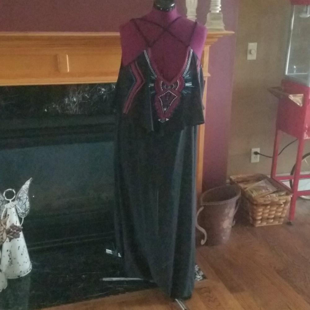NWT Xhilarations 2xl Maxi Dress